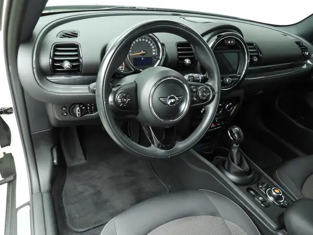 MINI Clubman 1.5 One Salt Business 2018 Benzine 6