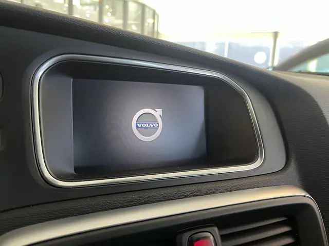 Volvo V40 T3 Polar+ Sport Automaat 2019 Benzine 21