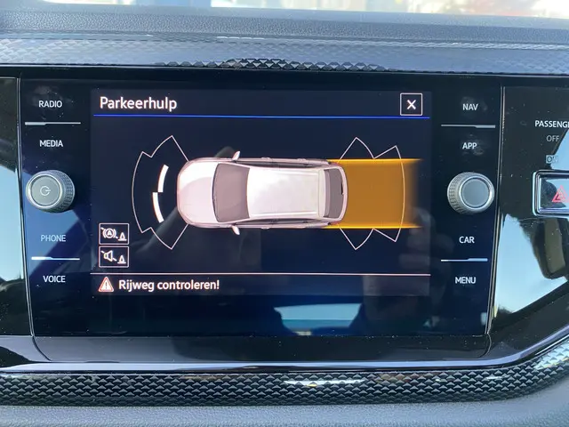 Volkswagen Taigo 1.0 TSI Life Business 2023 Benzine 26