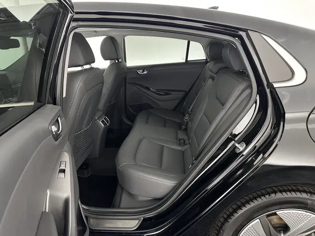 Hyundai IONIQ Premium EV 38 kWh {SOH-97%} 2020 Elektrisch 10