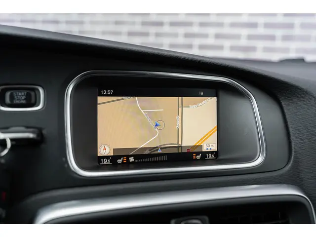 Volvo V40 T2 Polar+ 2019 Benzine 36