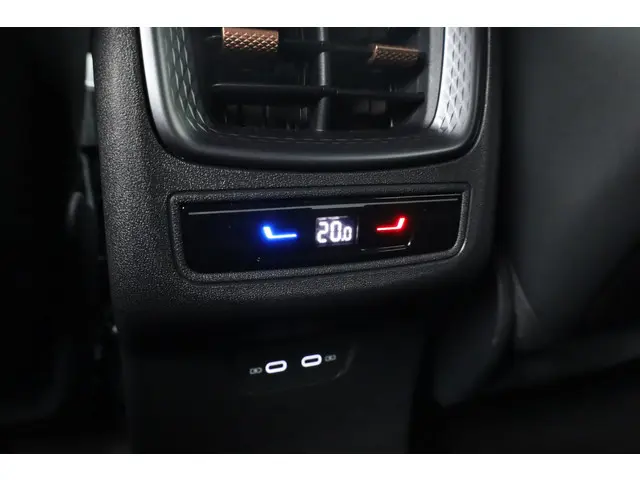 CUPRA Terramar 1.5 eTSI 2025 Benzine 32