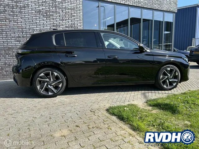 Peugeot 308 1.5 BlueHDi Allure Pack Business 2022 Diesel 5