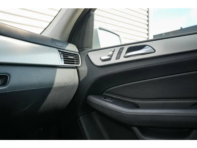 Mercedes-Benz GLE 500 e 4MATIC 2015 Hybride Benzine
