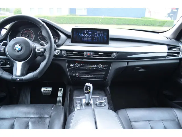 BMW X5 M xDrive35i High Exe 2015 Benzine 9