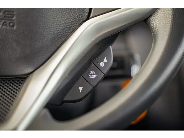 Honda Jazz 1.3i VTEC COMFORT 2017 Benzine 25