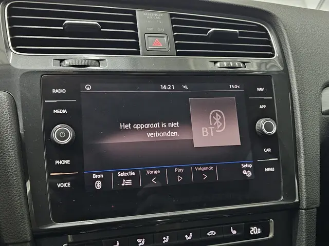 Volkswagen Golf 1.4 TSI Highline R Line 2017 Benzine 27