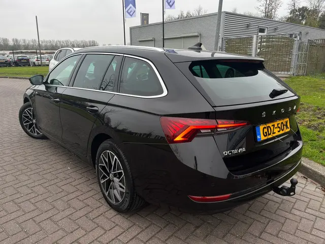 Škoda Octavia Combi 1.0 TSI Ambition 2021 Benzine 4