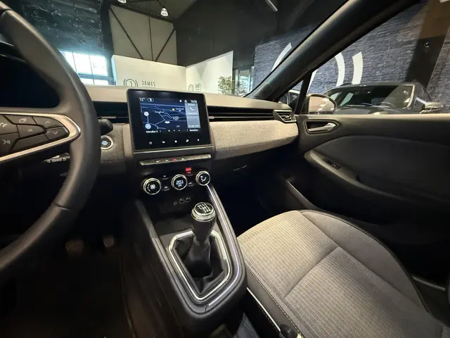 Renault Clio 1.0 TCe 90 GPF techno 2024 Benzine 22