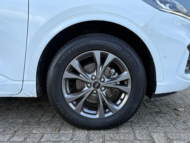 Ford Kuga 2.5 PHEV ST-Line 2021 Hybride Benzine 8