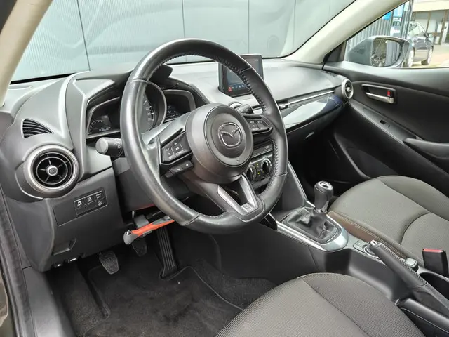 Mazda 2 2