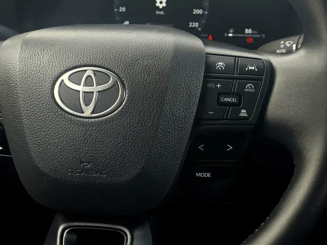 Toyota C-HR 1.8 Hybrid 140 Dynamic 2025 Hybride Benzine 27