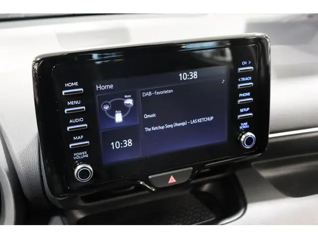 Toyota Yaris 1.5 Hybrid Dynamic, 2022 Hybride Benzine 6