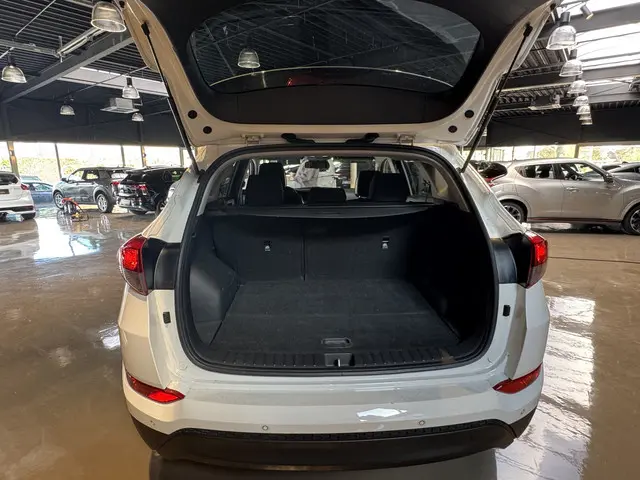 Hyundai Tucson 1.6 GDi Anniversary Edition 2018 Benzine 20