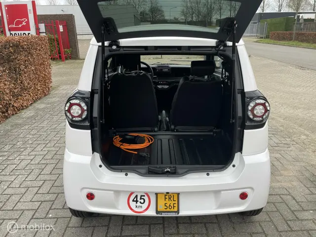 Ligier Myli Brommobiel I.DEAL 8 kWh 2023 Elektrisch 8