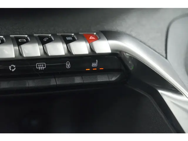 Peugeot 3008 PureTech 130 EAT8 Crossway 2020 Benzine 47