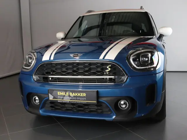 MINI Countryman Cooper S E ALL4 2023 Hybride Benzine 10