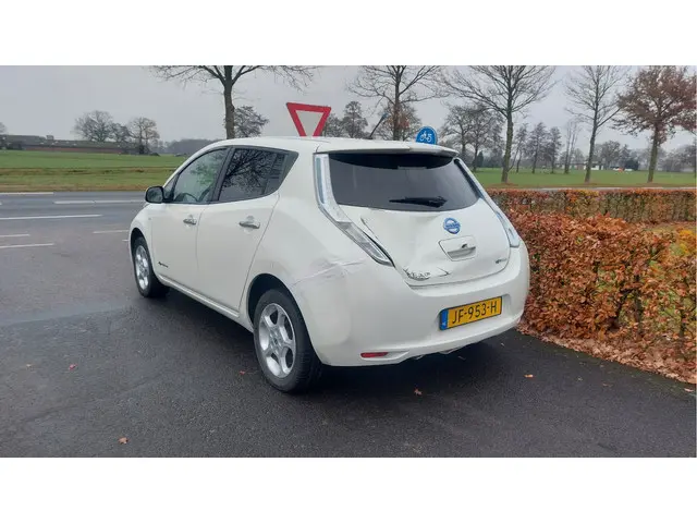 Nissan Leaf Acenta 24 kWh 2013 Elektrisch 5
