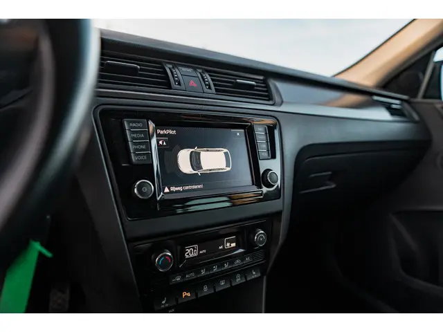 Škoda Rapid Spaceback 1.2 TSI JOY Plus 2016 Benzine 20