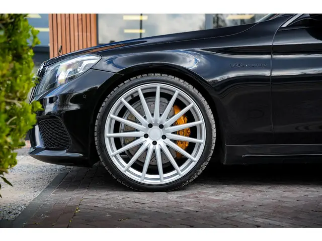 Mercedes-Benz S-Klasse AMG 63 4Matic Lang 2015 Benzine 12