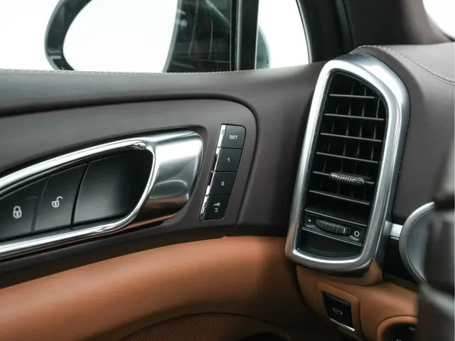 Porsche Cayenne 4.2 D S 2013 Diesel 20