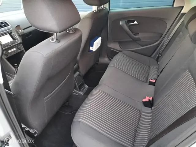 Volkswagen Polo 1.2 TSI BlueMotion Edition+ 2013 Benzine 16