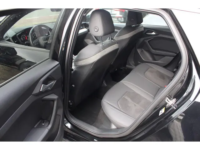 Audi A1 citycarver 30 TFSI epic Automaat 2020 Benzine 18