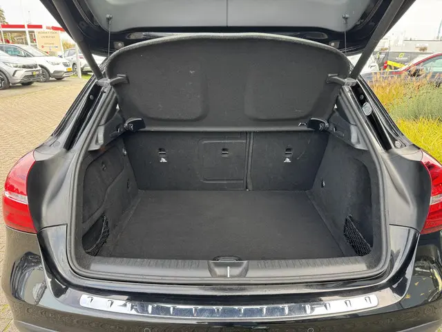 Mercedes-Benz GLA 180 Business Solution 2017 Benzine 10