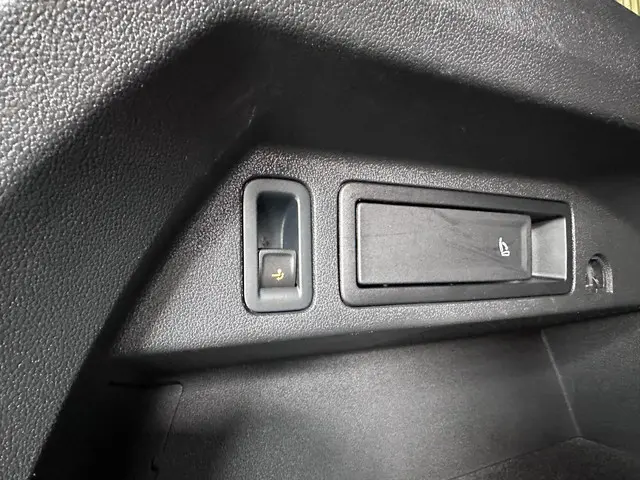 Volkswagen Tiguan 1.5 TSI R-Line Business+ 2021 Benzine 10