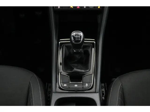 Škoda Karoq 1.0 TSI Business Edition 2022 Benzine 29