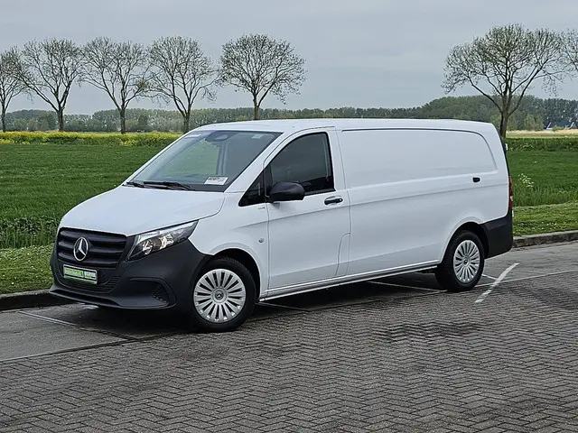 Mercedes-Benz Vito 116 2024 Diesel 2