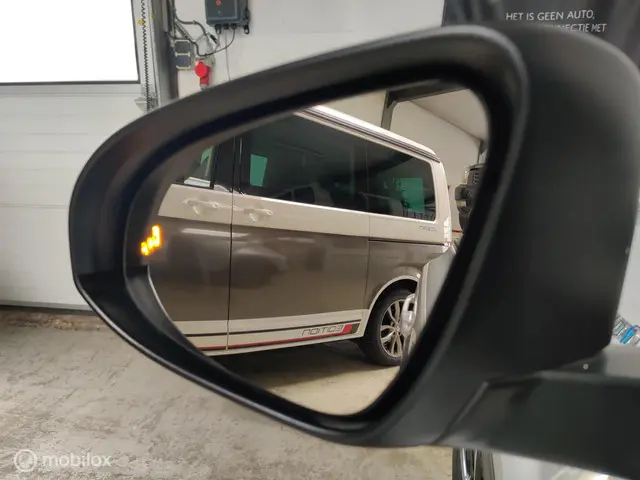 Toyota C-HR 1.8 Hybrid Executive 2018 Hybride Benzine 14