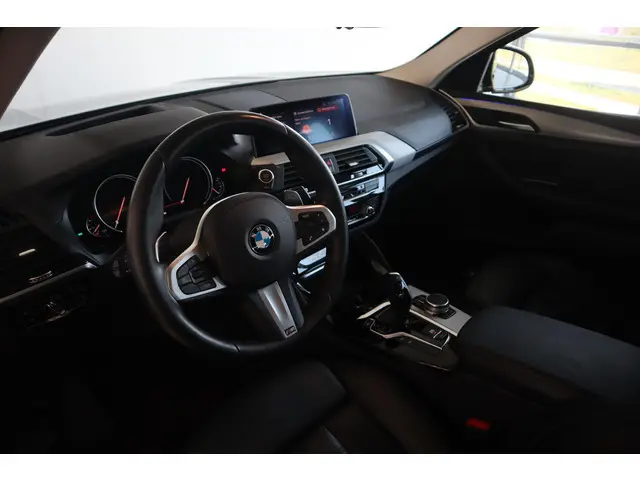 BMW X4 xDrive30i 2019 Benzine 7