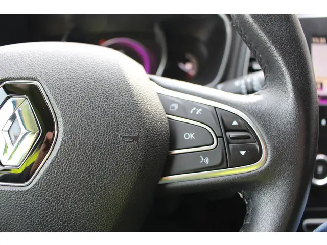 Renault Mégane Estate 1.2 TCe Limited 2018 Benzine 17