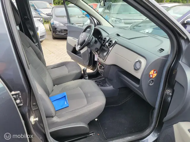 Dacia Lodgy 1.2 TCe Prestige 7p. 2013 Benzine 11