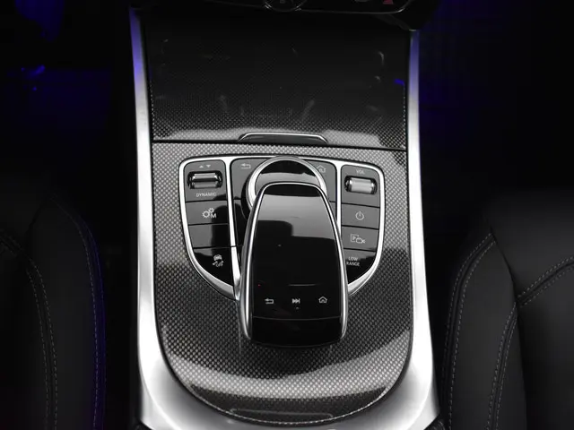 Mercedes-Benz G-Klasse 500 2019 Benzine 29