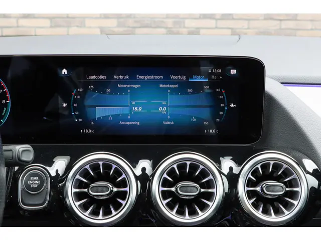 Mercedes-Benz GLA 250 e AMG Line 2022 Hybride Benzine 54