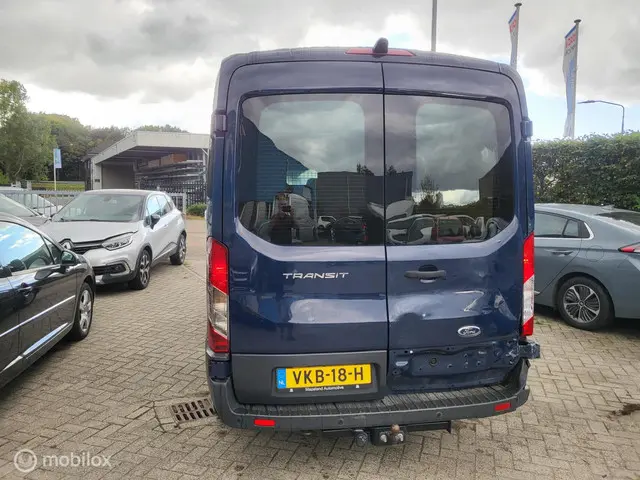 Ford Transit 310 2.0 TDCI L3H2 Ambiente 2018 Diesel 9
