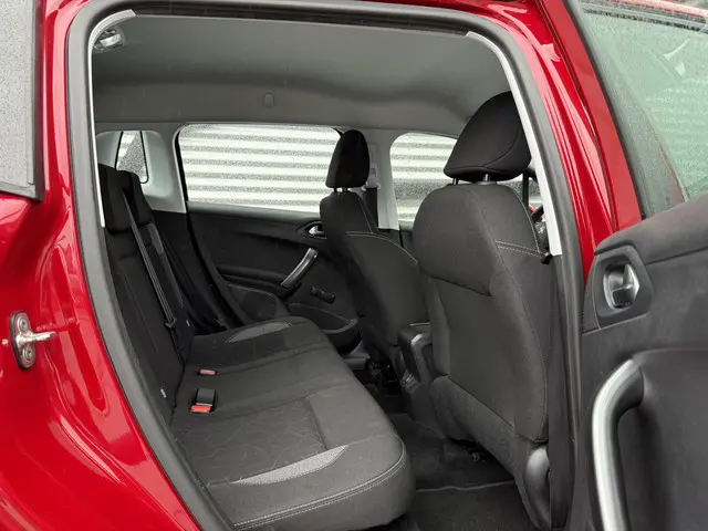 Peugeot 2008 1.2 PureTech Blue Lion 2017 Benzine 11