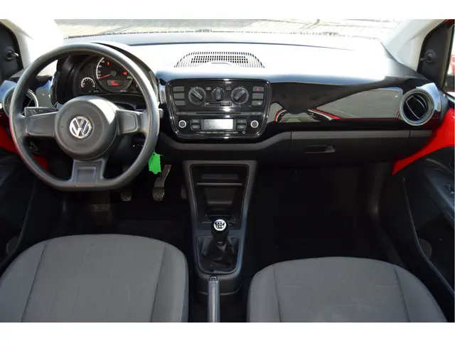 Volkswagen up! 1.0 move up! BlueMotion Cool 2014 Benzine 16