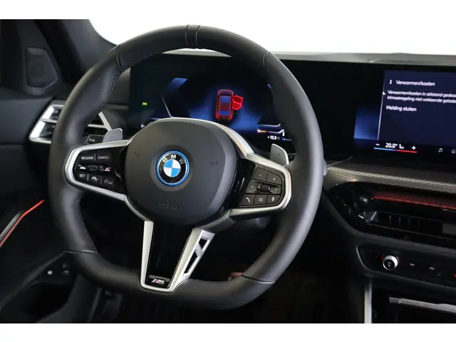BMW 3 Serie Touring 330e 2025 Hybride Benzine 11