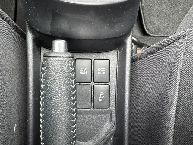 Toyota Yaris 1.5 Hybrid Active 2019 Hybride Benzine 17