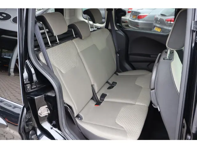 Ford Tourneo Courier 1.0 Titanium 2016 Benzine 14