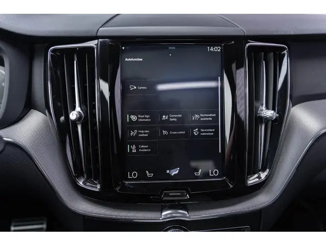 Volvo XC60 T4 Aut. R-Design 2020 Benzine 39