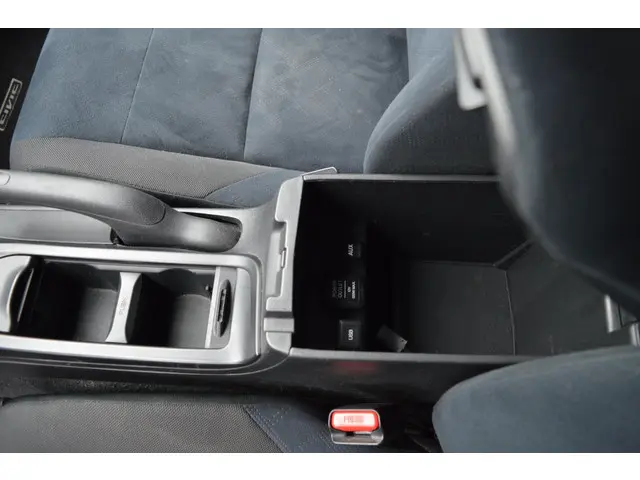 Honda Civic 1.8 Sport 2015 Benzine 15