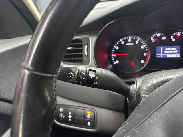 Kia Carens 1.6 GDi ComfortLine 7p 2013 Benzine 19