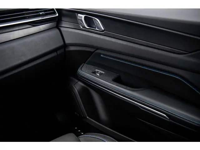 Lynk & Co 01 1.5 2022 Hybride Benzine 26