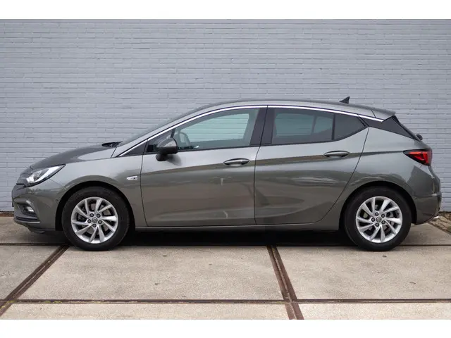 Opel Astra 1.6 Turbo Innovation 2019 Benzine 9