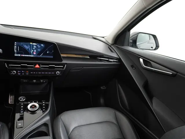 Kia Niro EV ExecutiveLine 64.8 kWh 2023 Elektrisch 27