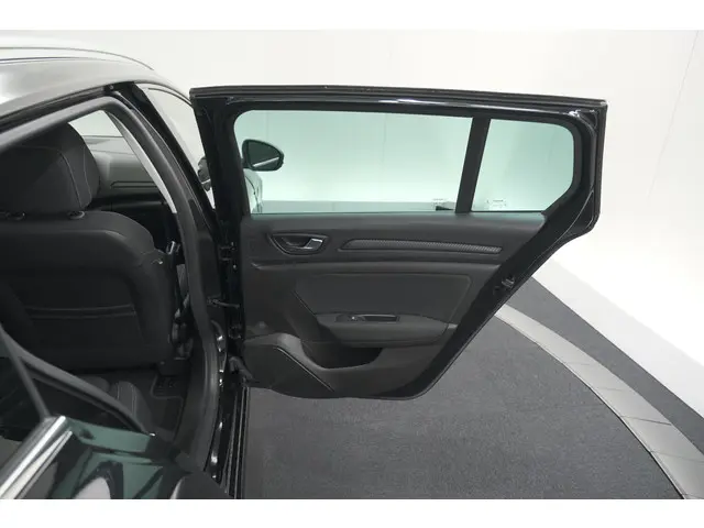 Renault Mégane Estate TCe 110 Limited 2020 Benzine 34